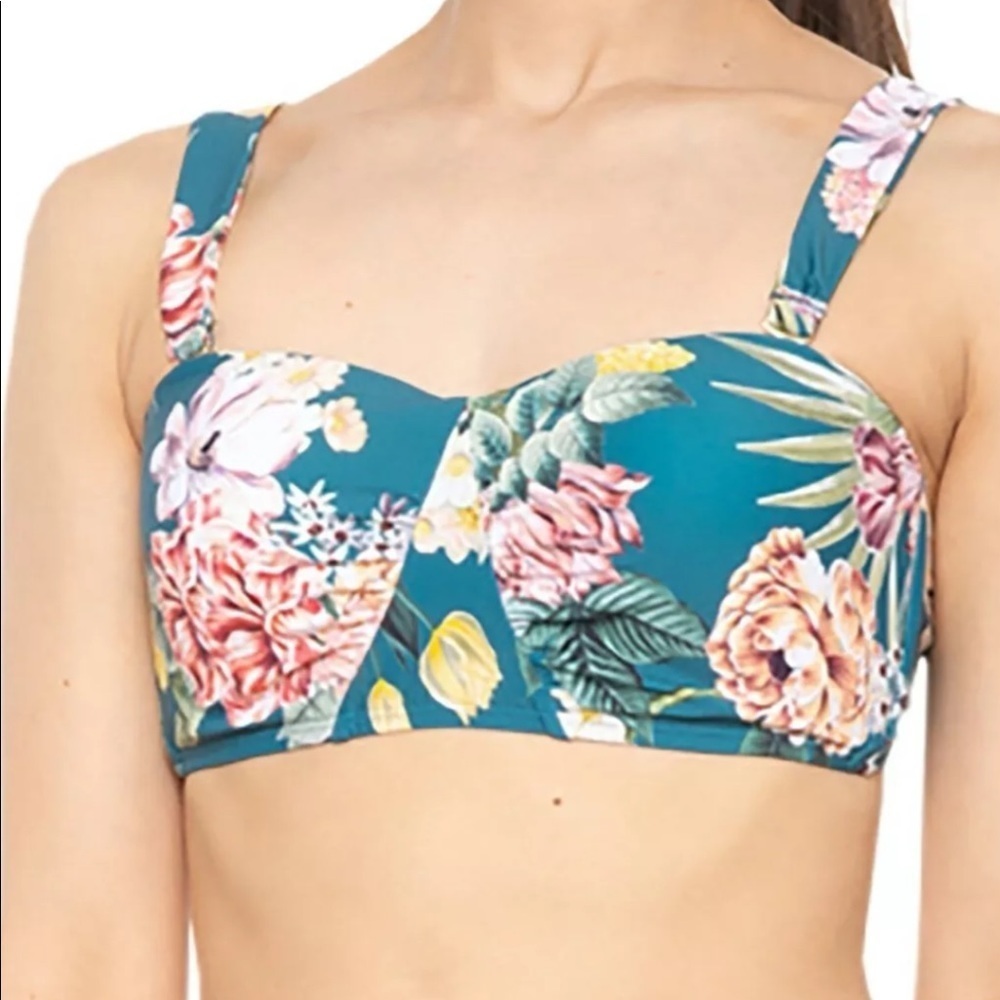 Woman’s Jantzen Bandeau Bikini Top